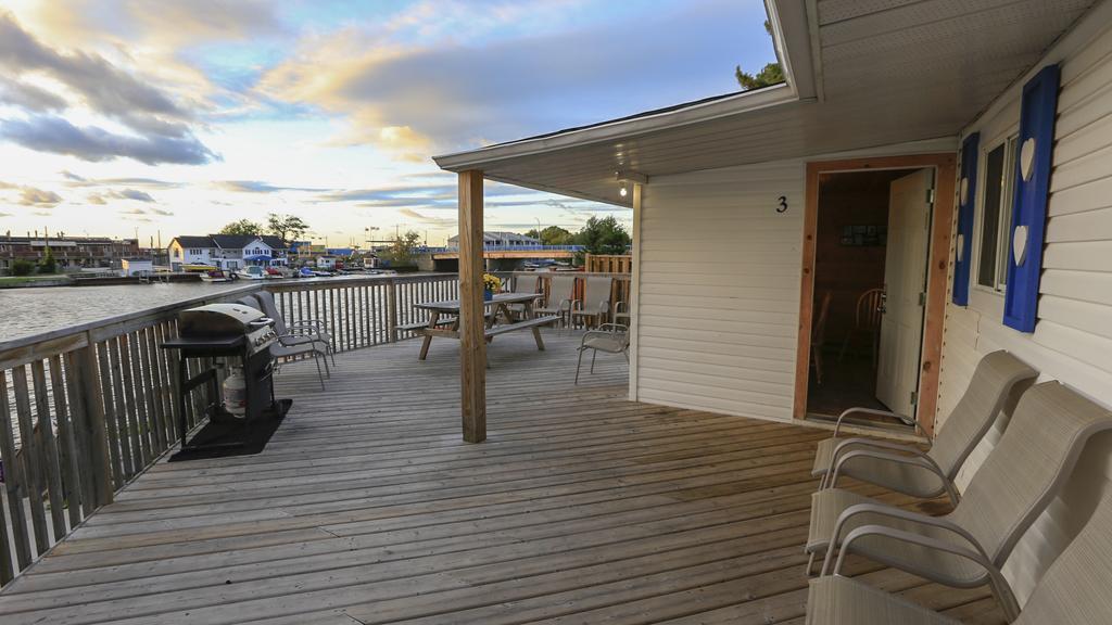 Riverfront Cottages Wasaga Beach Exterior photo